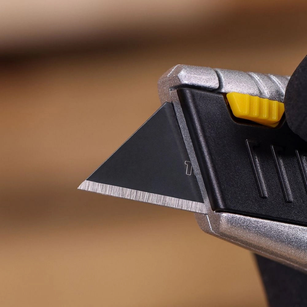 Trapezoidal knife with replaceable blade +4 blades Tough Master M-UTK194A