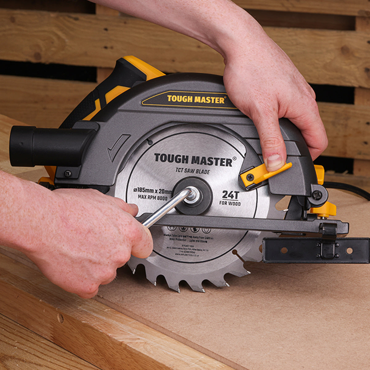 Manual circular saw 1400 W, 5000 rpm TOUGH MASTER TM-CS185