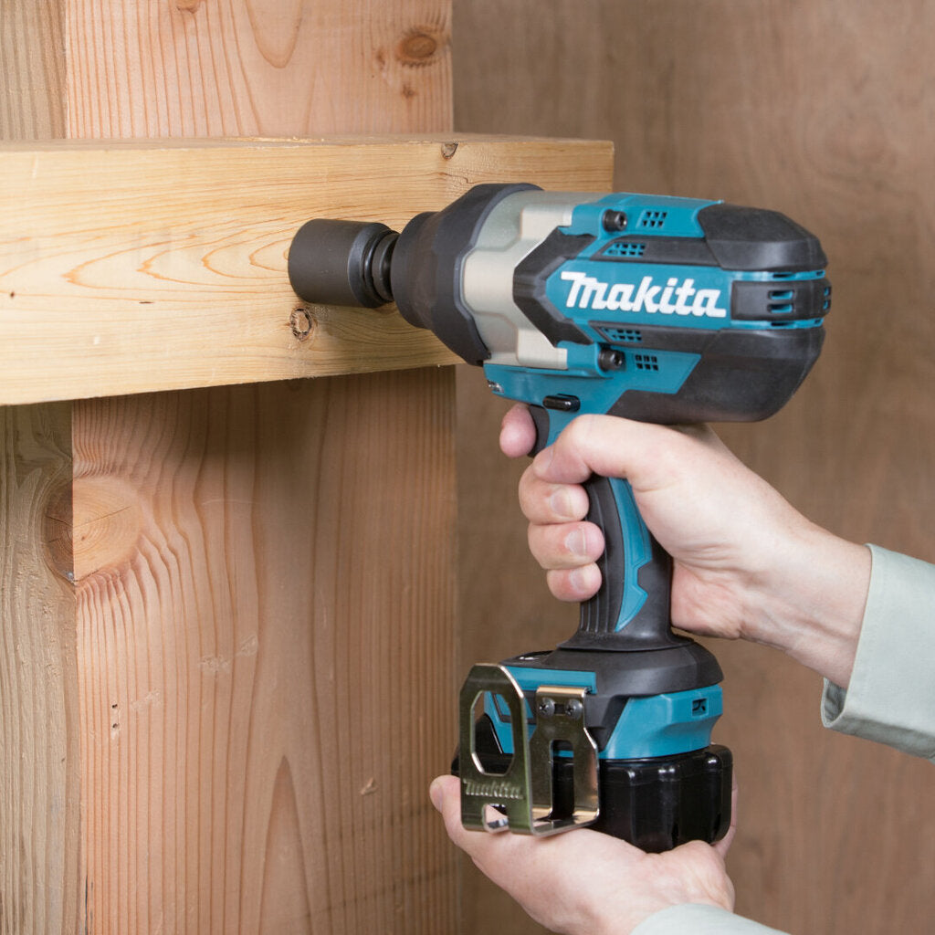 Makita cordless impact wrench DTW1002 without battery and charger
