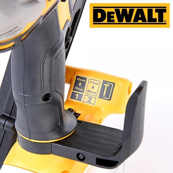 Dewalt nailer DCN692N 18V without battery and charger