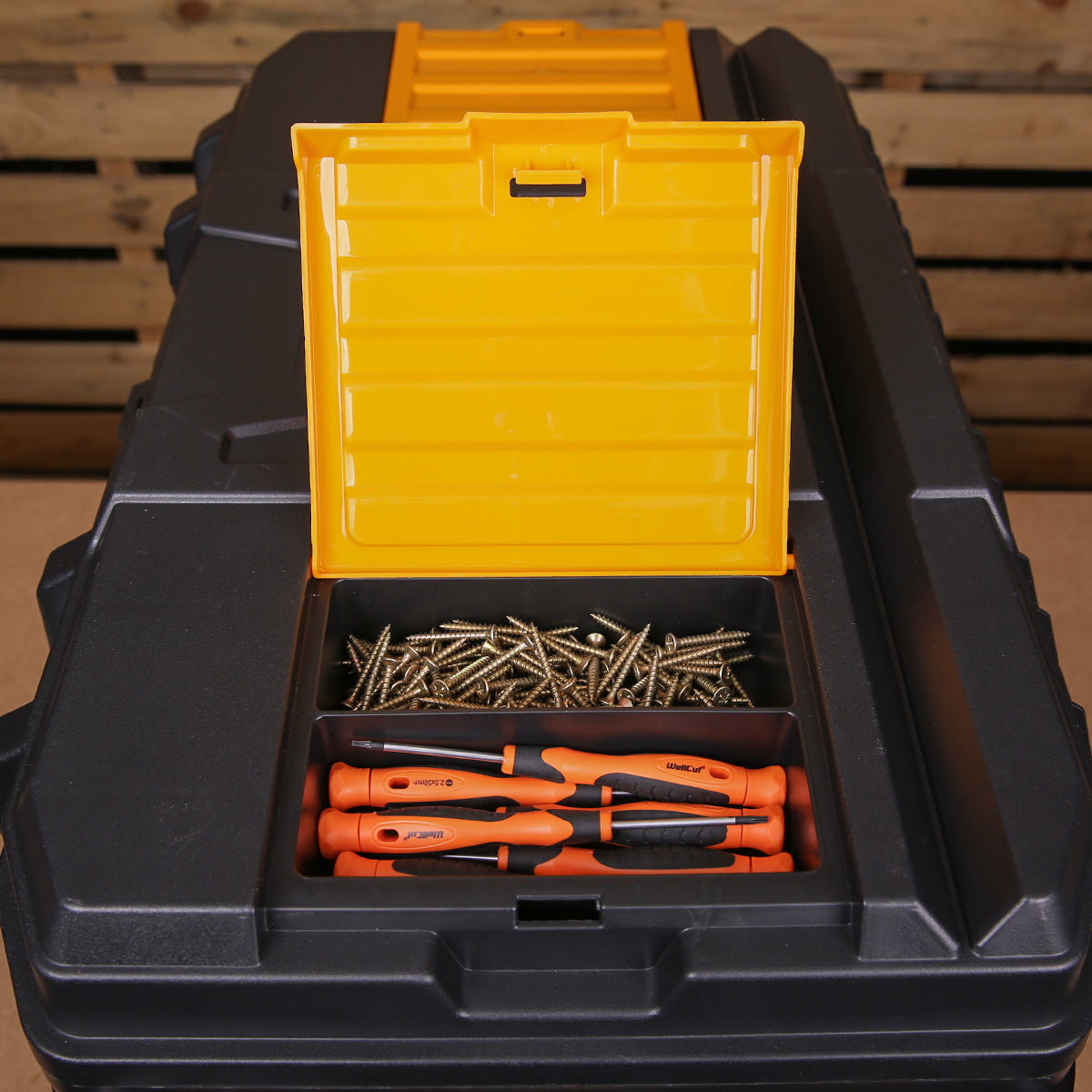 Tool box with wheels Tough Master TM-UPT-4024