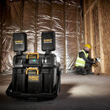 DWST08061-1 DeWALT TOUGHSYSTEM 2.0 įrankių dėžė su prožektoriumi